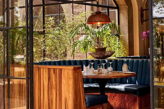 The_retreat_at_giraffe_manor_daisy's_cafe