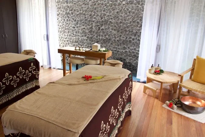 Vomo_Island_spa