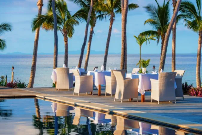 Vomo_Island_oudoor_dining