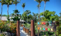 Vomo_Island_Fiji_kids_village
