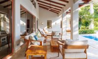 casa_puma_papagayos_Costa_Rica