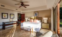 casa_puma_papagayos_Costa_Rica