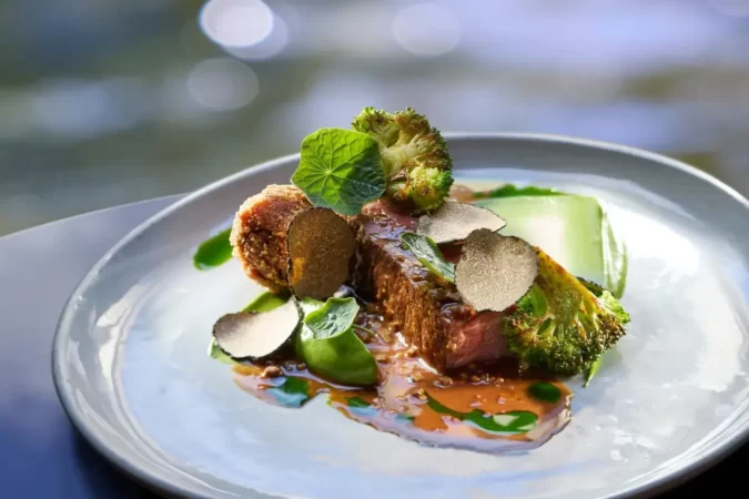 Clayoquot_dining