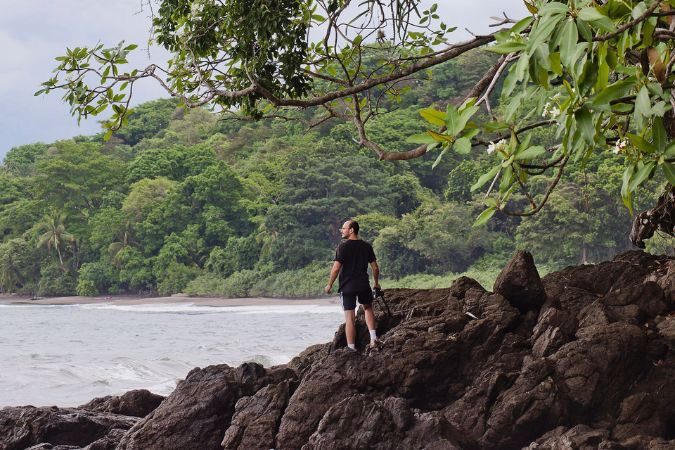 beach_hike_isla_palenque