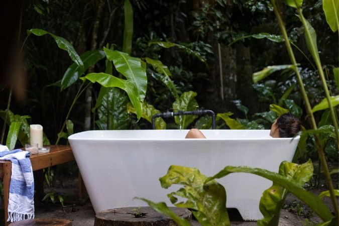 Isla_Palenque_beachfront_bungallow